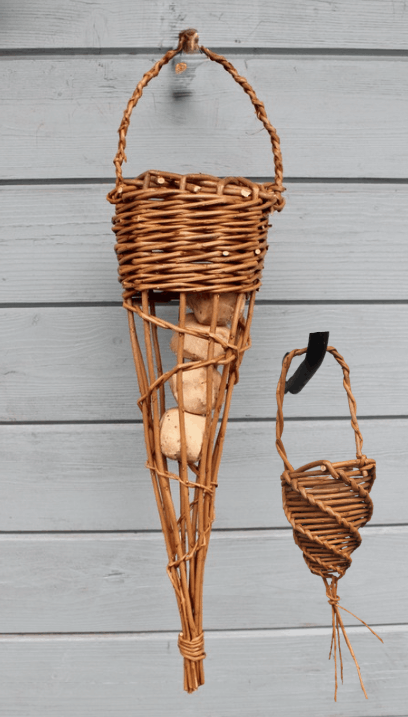 Willow bird feeders